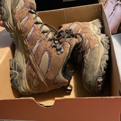 Lady Hiking Boots