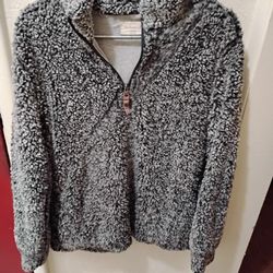 Very Nice & Warm Women's Weatherproof Vintage Frosty Tipped Sherpa Pullover Size (M) Located In Reedley 
