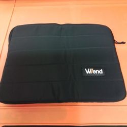 Laptop Case_11" X 14"_NEW_$8