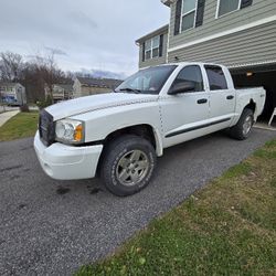 2005 Dodge Dakota