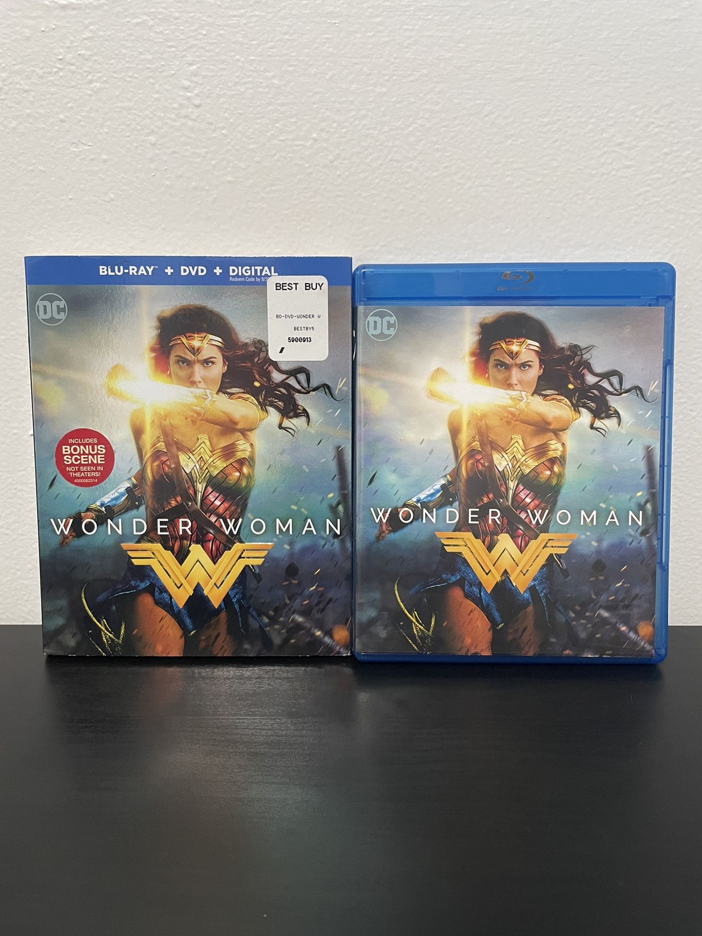 Wonder Woman Blu-Ray DVD 2 Combo Slipcover Gal Gadot Chris Pine Extended DC 2017