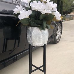 Home Decor Metal Pot With Stand White Magnolia Flowers 