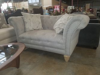 Love seat