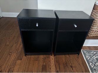 Black night stands