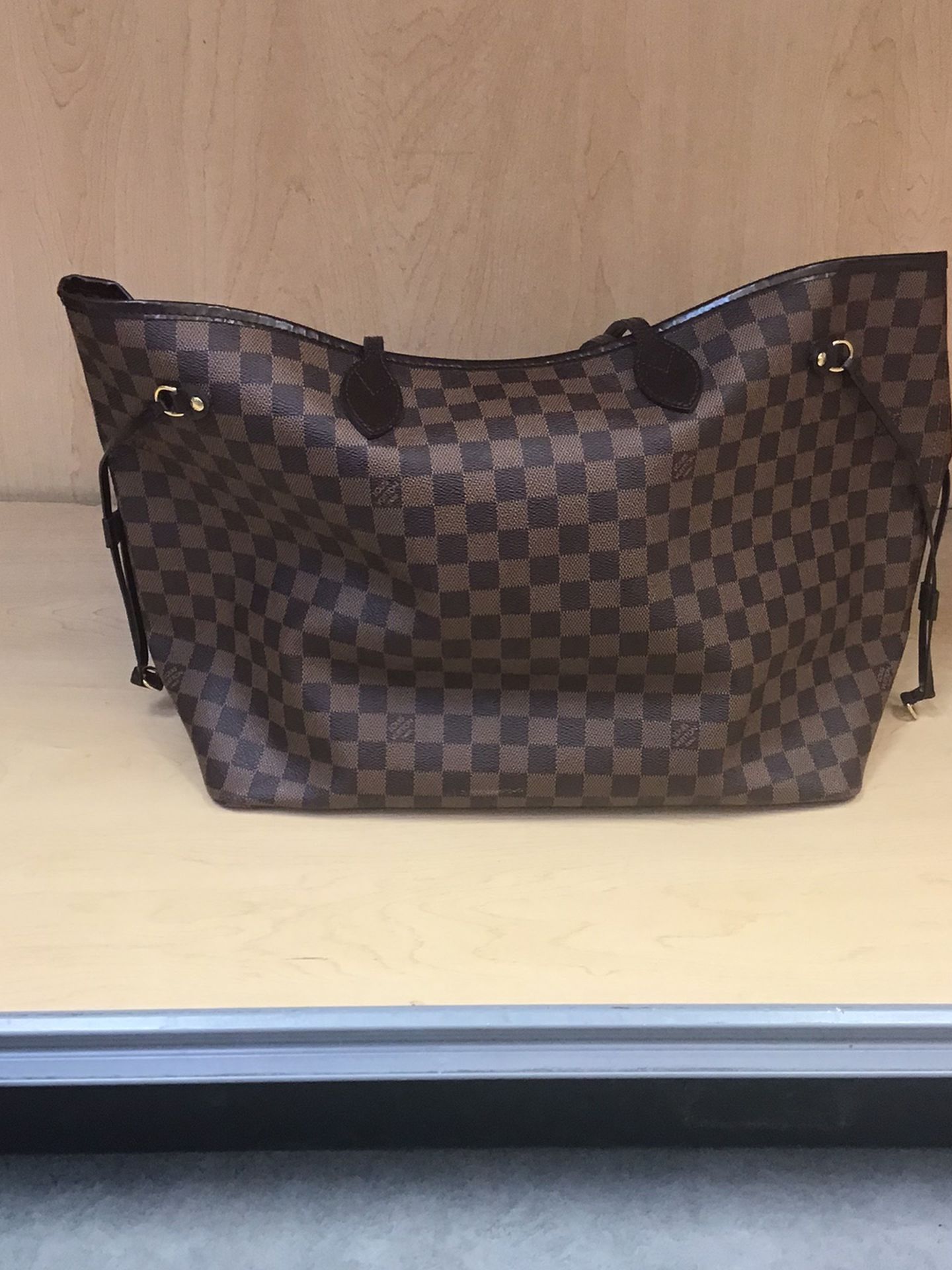 Louis Vuitton daily organizer for Sale in Highland Park, IL - OfferUp