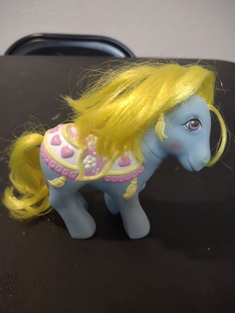 Vintage 1989 Hasbro G1 My Little Pony Merry Go Round Carousel Blue Yellow Hair