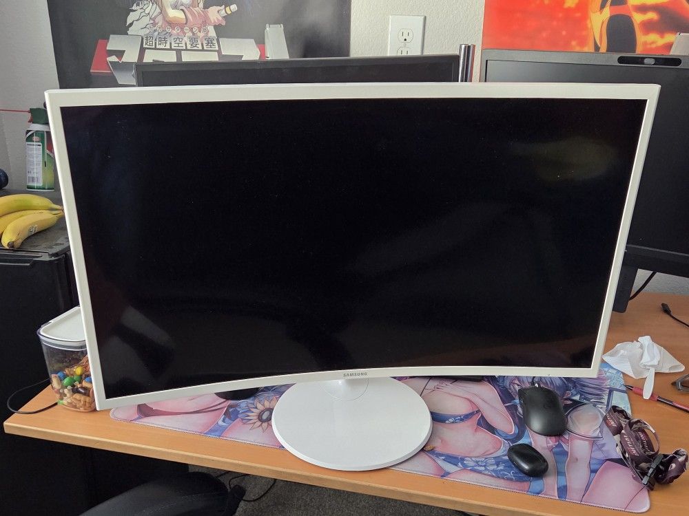 Samsung 32" Curve Monitor 