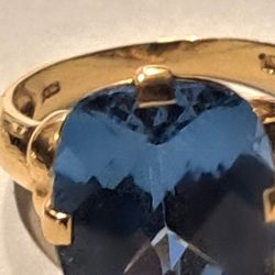 10kt Gold London Blue Topaz Ring 