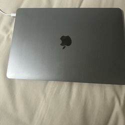 apple mac book 2020 m1