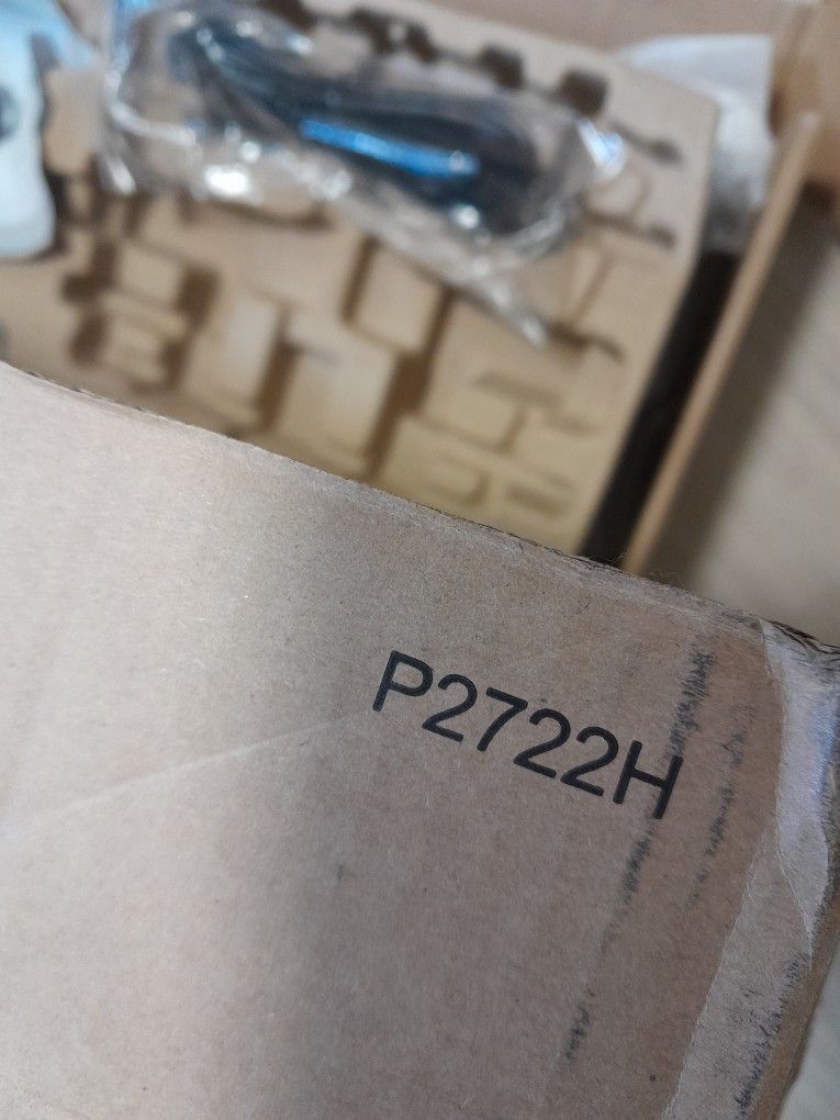 Brand New In The BOX. DELL 27 INCH MONITOR LED