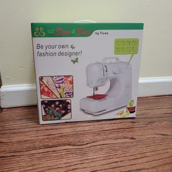 Lil' Sew & Sew Sewing Machine