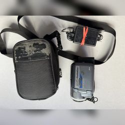 JVC Everio GZ-MG20U 20GB HDD Camcorder + Adapter, Case - Parts/Repair