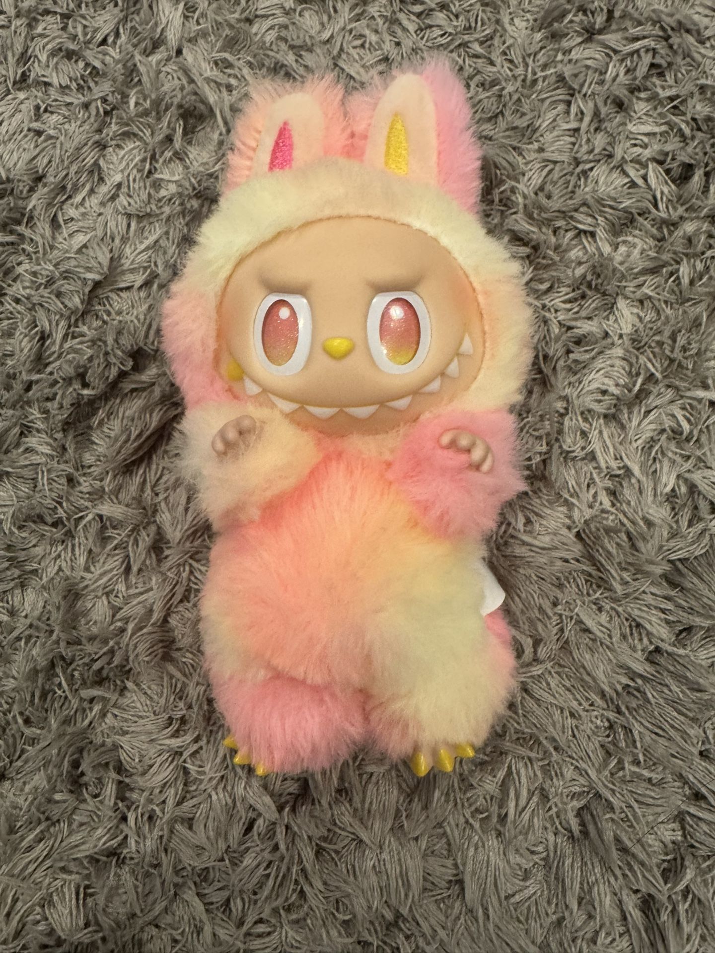 Pop Mart Big Into Energy Labubu V3 “ Loyalty “