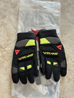 Dainese VR46 Gloves, Small, NEW