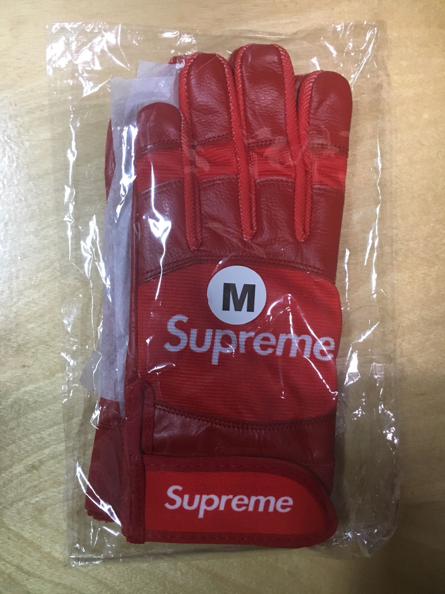 $upreme Baseball Batting Gloves (NEW) MEDIUM