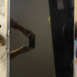 Clean 32” Hisense TV- Works Great