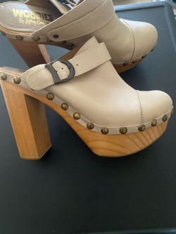 Woodies by Jeffrey Campbell platform beautiful platform size 7.5