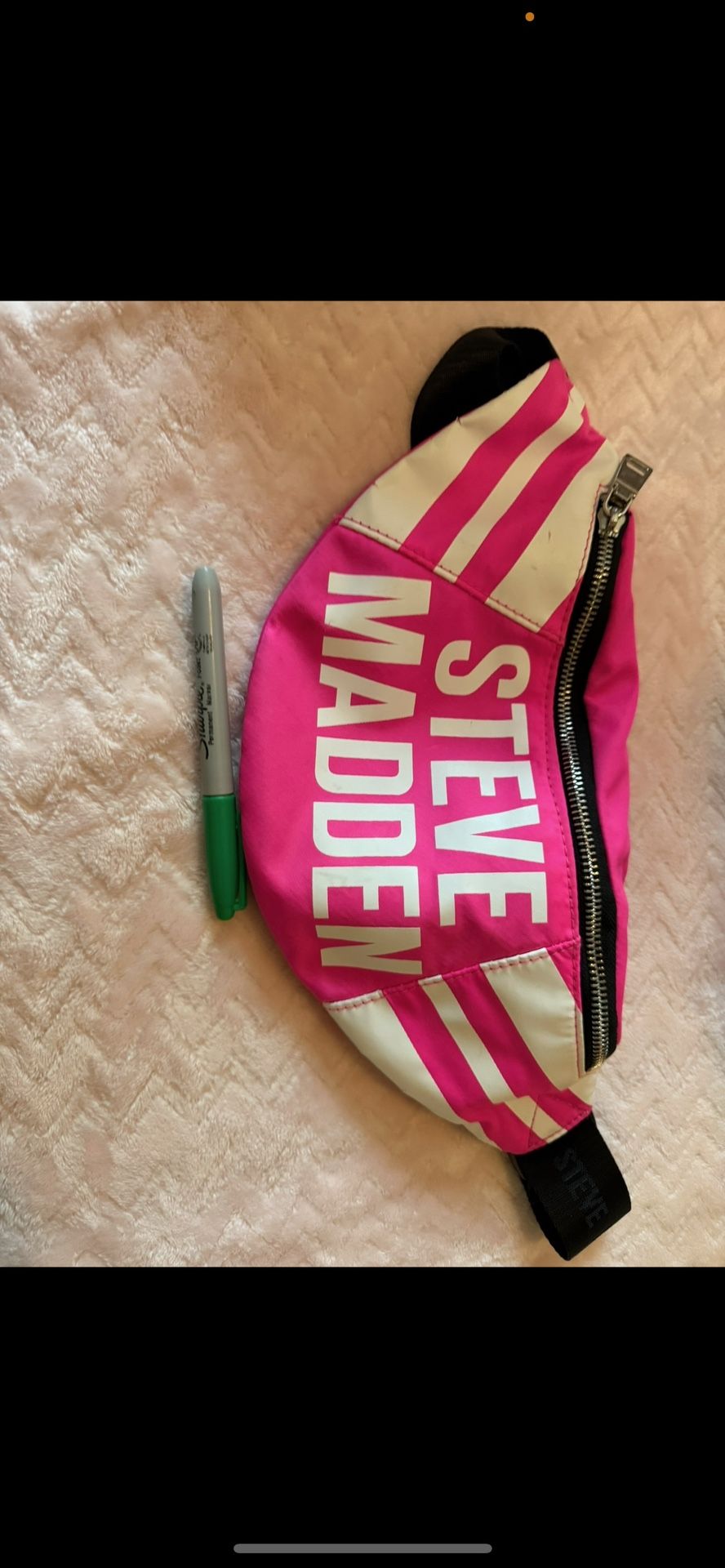 Steve Madden Neon Pink And White Fanny Pack