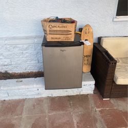 Mini Fridge 
