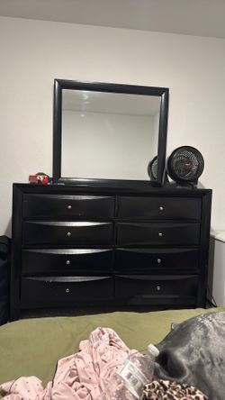 Black dresser