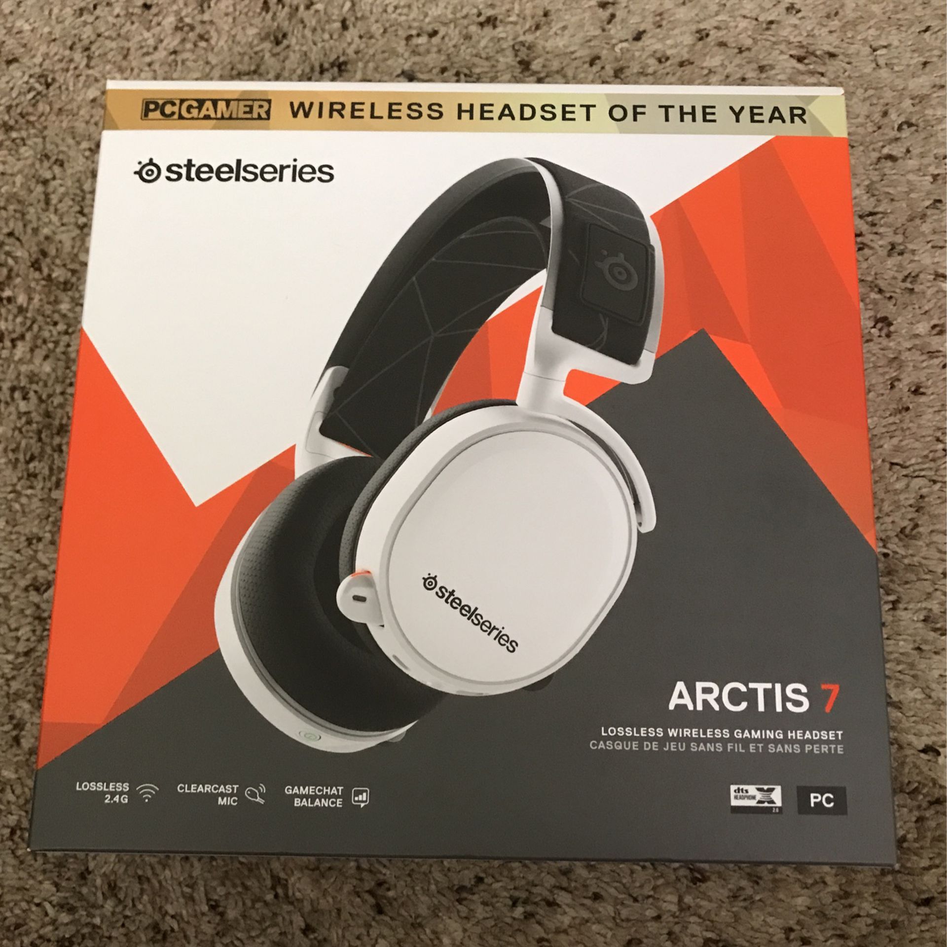 Steel Arctic’s 7 +wireless Gaming Headset (White) 