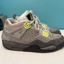 Jordan 4 