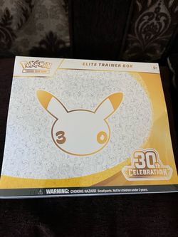 30TH CELEBRATION ELITE TRAINER BOX
