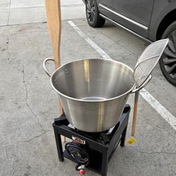 caso de acero inoxidable incluye un quemador de alta presión con manguera pala y escurridor