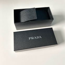 Prada Sunglasses (Black) 