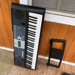 Yamaha Portable Keyboard With Stand 