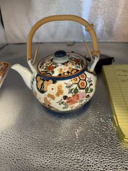 Vintage Japanese Tea Pot