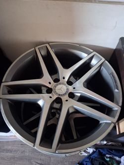 5x112 Mercedes amg rims.