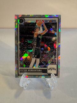 2023-24 Nba Hoops Premium Stock - Victor Wembanyama #108 Ice Prizm (RC)