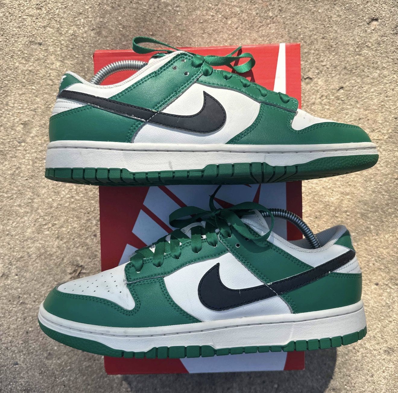 Nike Dunk Low Lottery Lucky Green Size 9