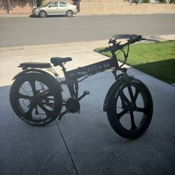Ride66 Fat Tire folding Electrical Bike (With Additional Removable Battery Extending Range To 70 Miles)