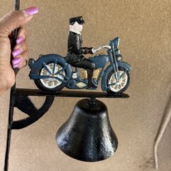 Vintage cast iron bell 🔔 