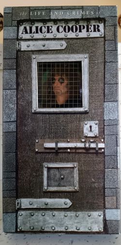 Alice Cooper - Autographed Box Set "The Life And Crimes Of Alice Cooper" 