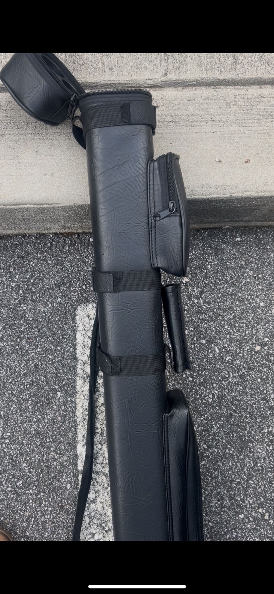 Pool Bag With 2 Pool Cues