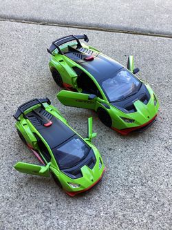 2 Lamborghini Diecast Cars Scale 1/24 + 1:32  (VALENCIA)  $30
