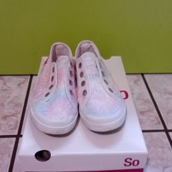 Girl Shoe Size 3