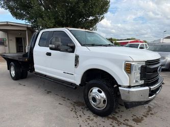 2019 Ford F350 Super Duty Super Cab & Chassis