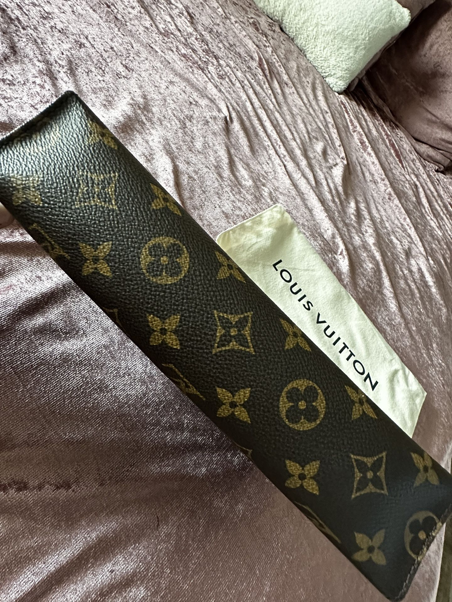 Louis Vuitton Toiletry 26 for Sale in Fontana, CA - OfferUp