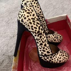 Beautiful Women’s Leapard Heeled Shoes ðŸ‘