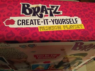 Bratz Snow Create It playset NIB