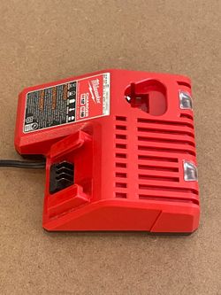 Milwaukee 48-59-1812 M12 and M18 multi-voltage battery charger
