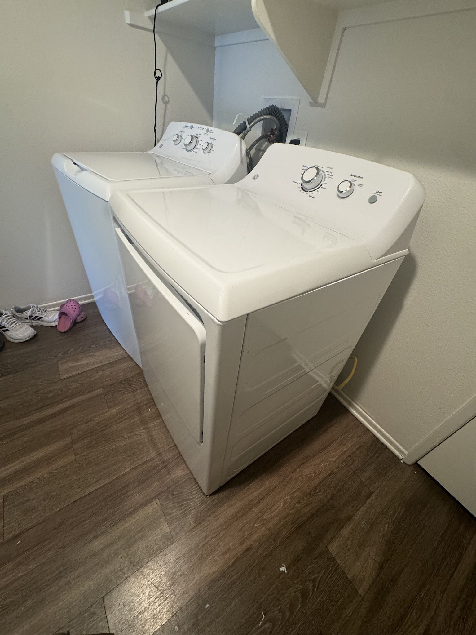Washer And  Gas Dryer Ser 