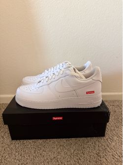 Size 11 - Supreme  Nike Air Force 1