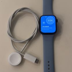 Apple Watch Series 7 (GPS) 42mm