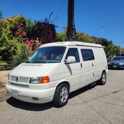 VW EuroVan full camper