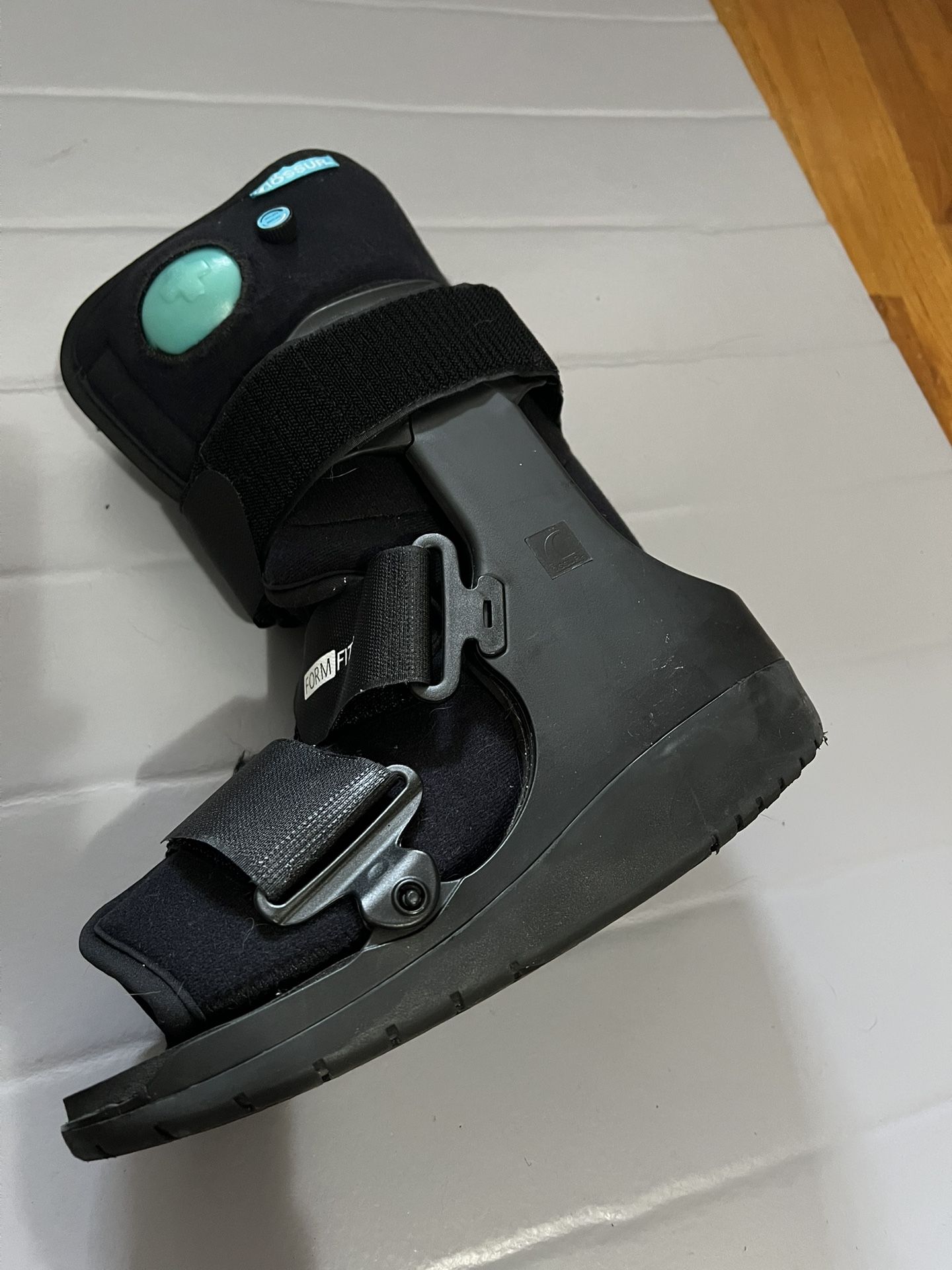 Ossur Formfit Air Walker — Healing Boot
